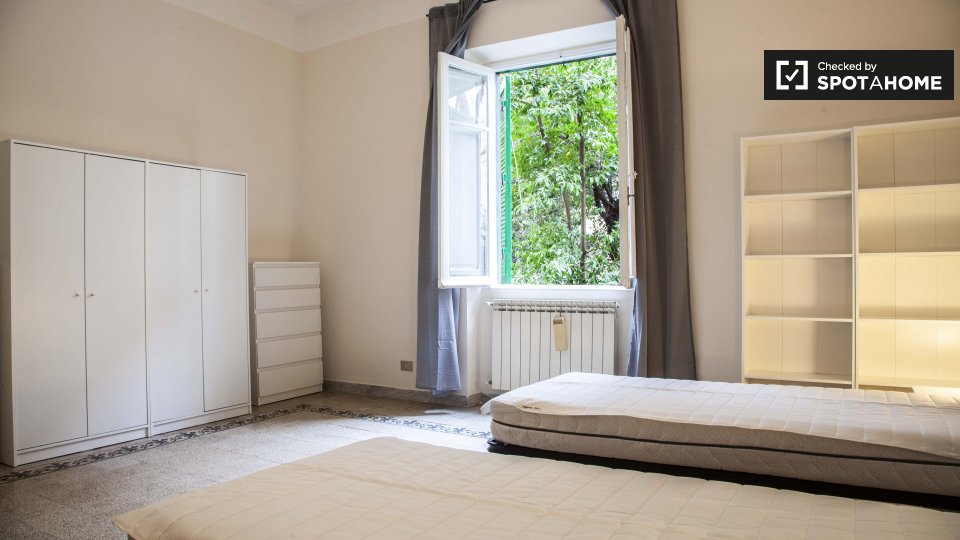 Double room Rome, 5 beds — photo 2