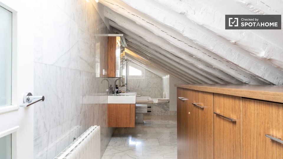 Apartment Madrid, 2 beds — photo 8