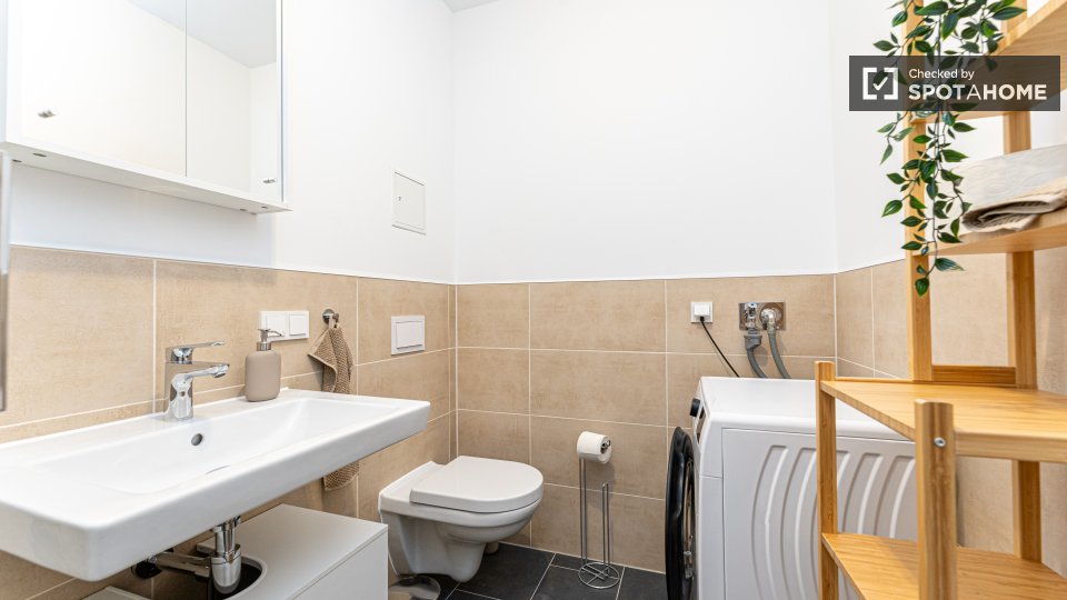 Double room Berlin, 4 beds, 65m² — photo 1