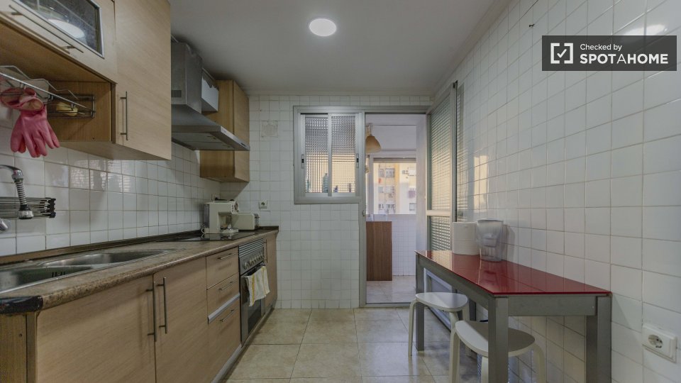 Double room Valencia, 4 beds — photo 7