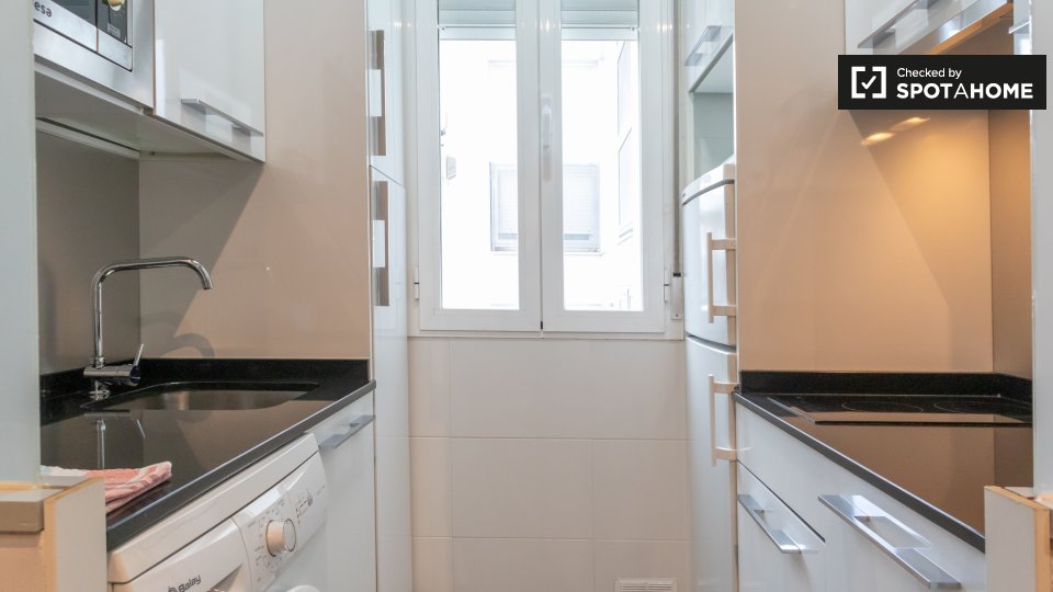 Apartment Madrid, 1 bed, 38m² — photo 9