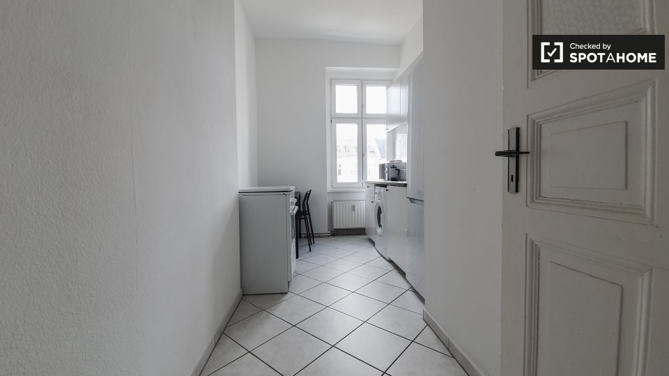Double room Berlin, 3 beds — photo 13