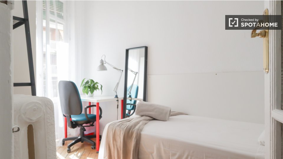 Double room Madrid, 10 beds — photo 6