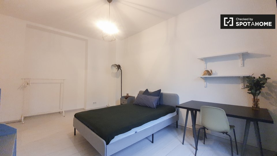 Double room Berlin, 3 beds — photo 12