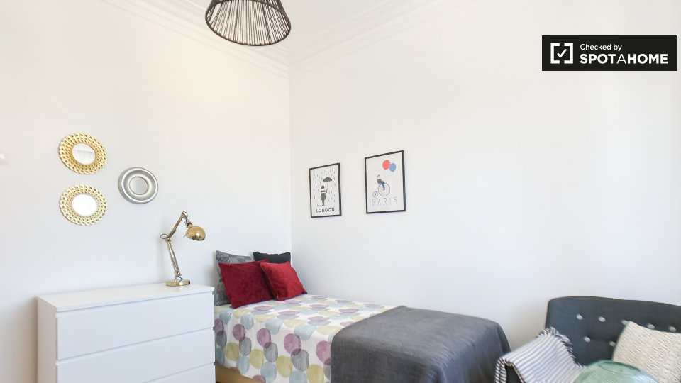 Double room Lisbon, 6 beds, 120m² — photo 2