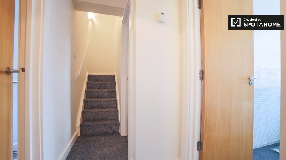 Apartment London, 2 beds, 70m² — photo 18