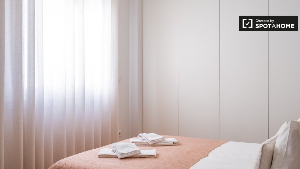 Apartment Lisbon, 3 beds, 110m² — photo 17