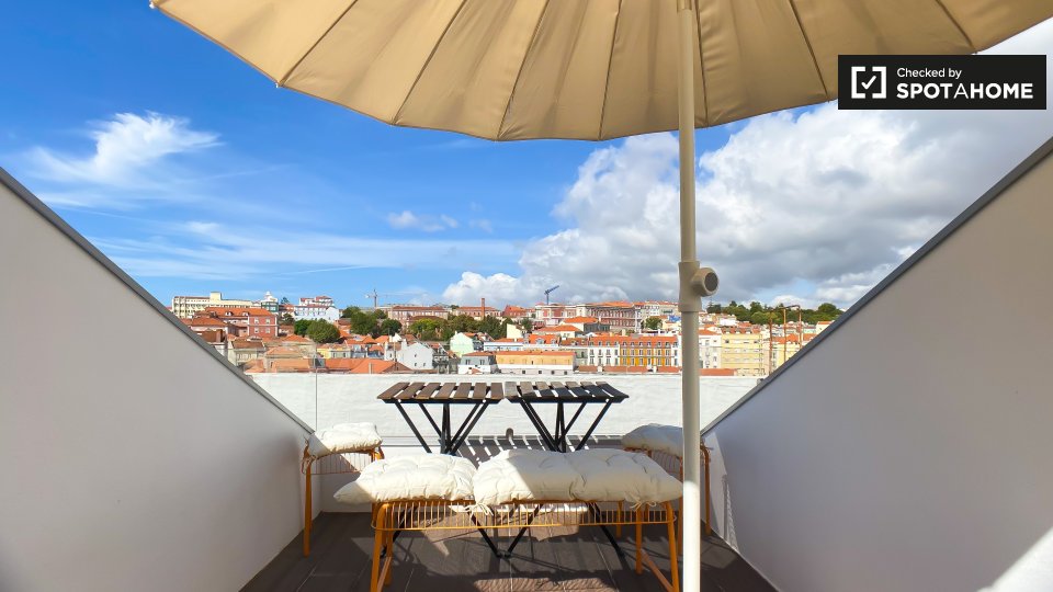 Apartment Lisbon, 2 beds, 120m² — photo 3