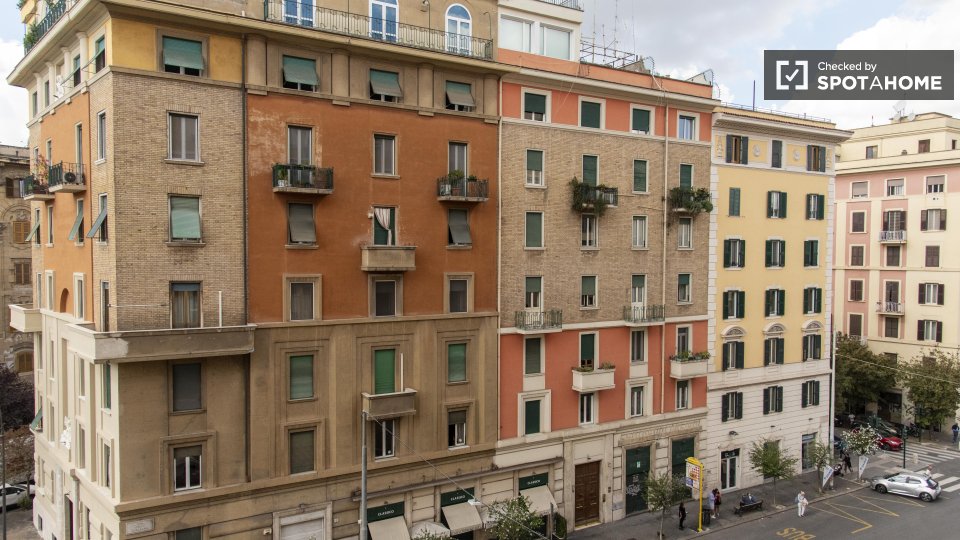 Double room Rome, 4 beds, 90m² — photo 52