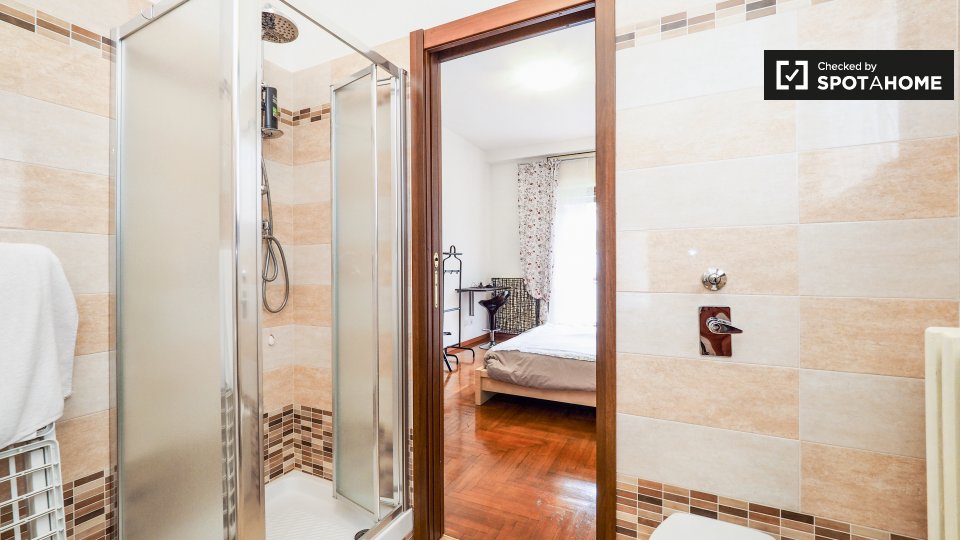Double room Milan, 4 beds, 110m² — photo 7