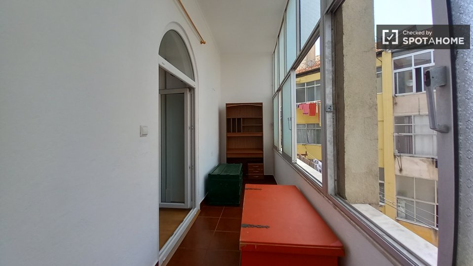 Apartment Lisbon, 3 beds, 220m² — photo 8