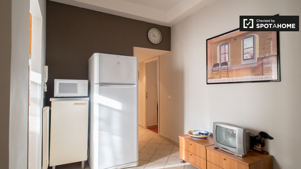 Double room Rome, 3 beds, 80m² — photo 40