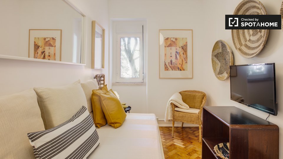 Double room Lisbon, 4 beds — photo 7