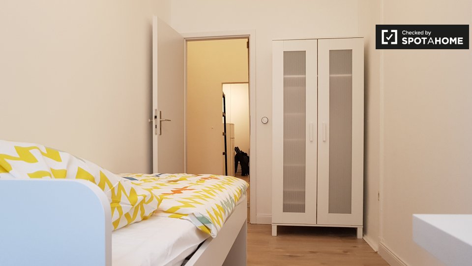 Double room Berlin, 8 beds, 155m² — photo 3