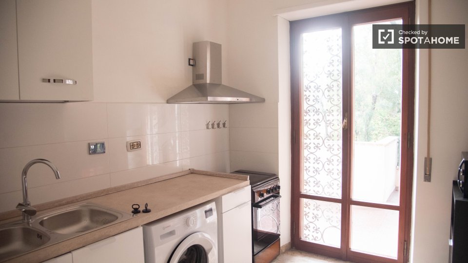 Double room Rome, 4 beds — photo 6