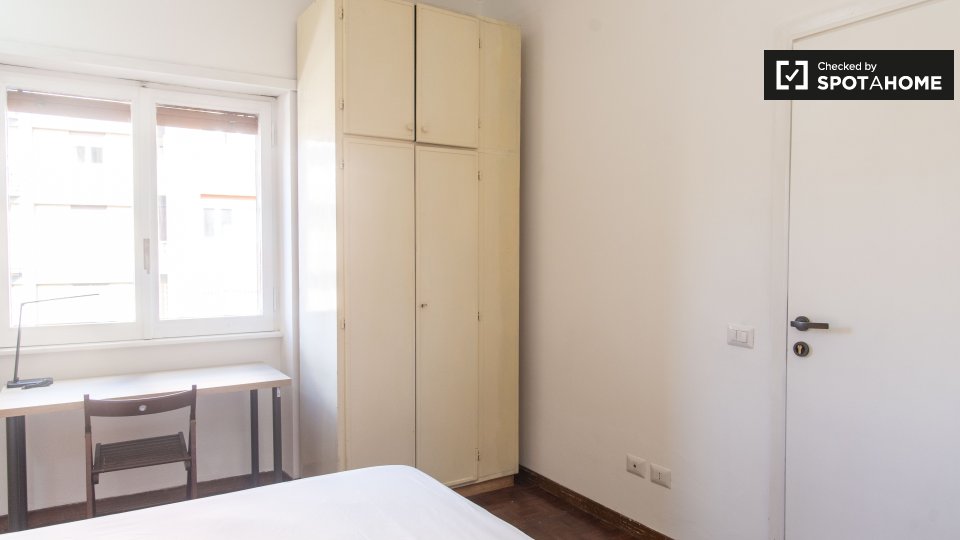 Double room Rome, 5 beds — photo 4