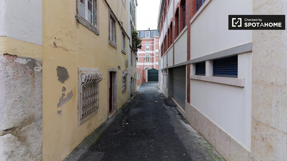 Apartment Lisbon, 1 bed, 35m² — photo 11