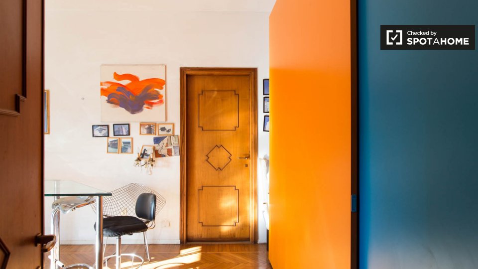 Double room Milan, 2 beds — photo 2