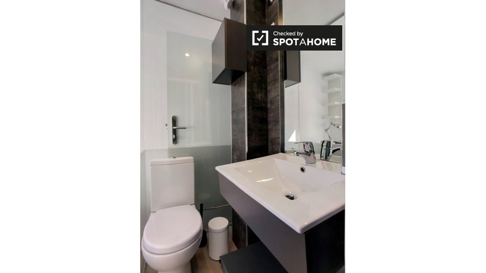 Double room Madrid, 6 beds — photo 19