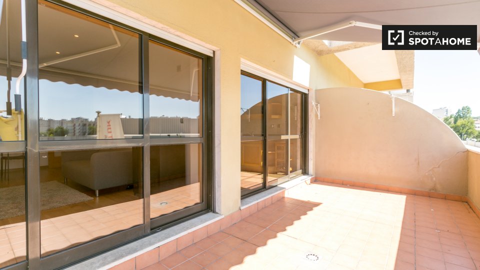 Apartment Lisbon, 1 bed, 90m² — photo 8
