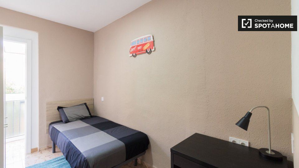 Double room Barcelona, 4 beds, 58m² — photo 2