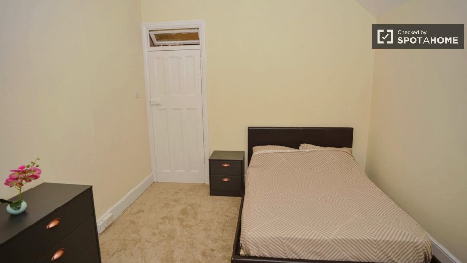 Double room London, 5 beds — photo 1