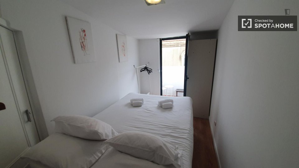 Apartment Lisbon, 3 beds, 55m² — photo 4