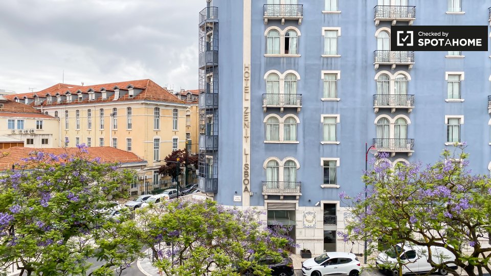 Double room Lisbon, 6 beds, 210m² — photo 5