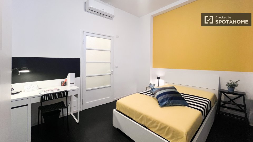 Double room Milan, 2 beds — photo 2