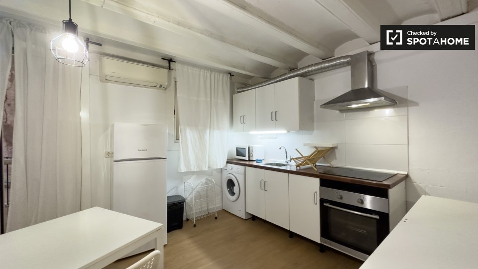 Apartment mono Barcelona, 41m² — photo 1