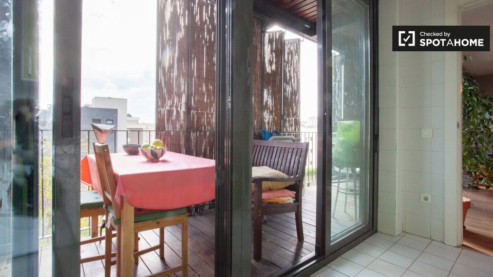 Double room Madrid, 4 beds, 98m² — photo 18