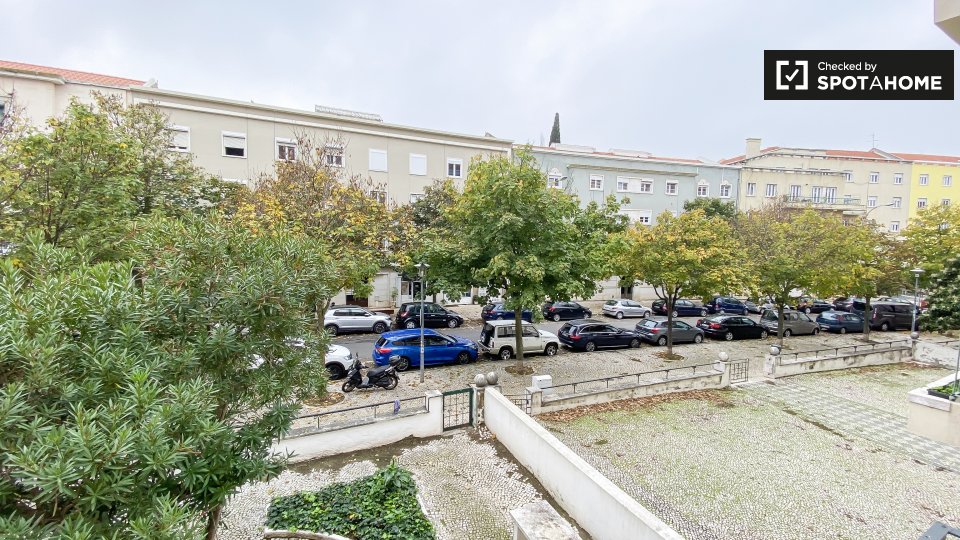 Double room Lisbon, 4 beds — photo 3