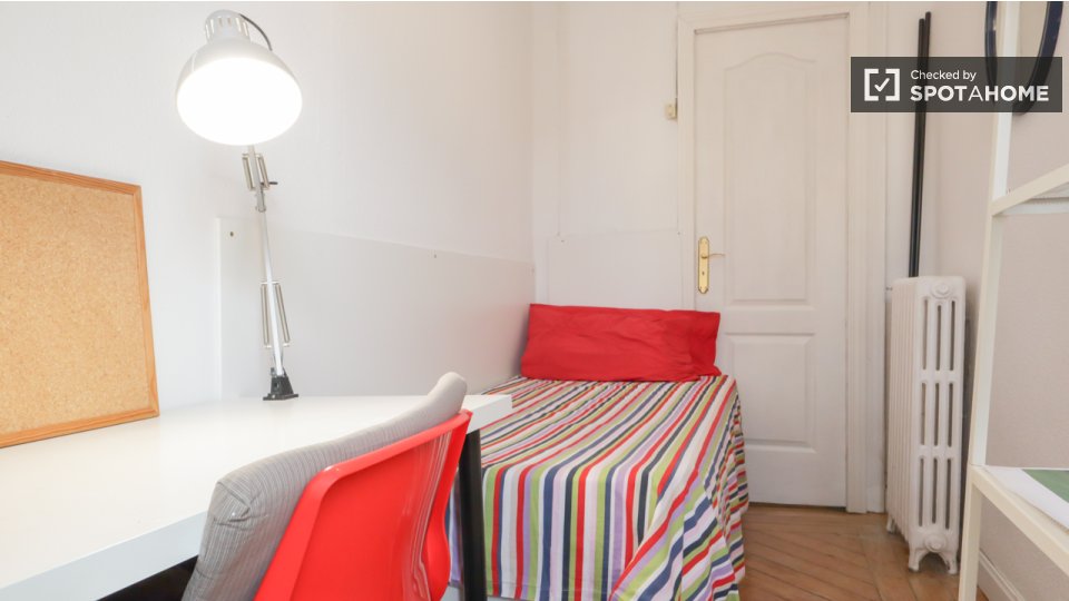Double room Madrid, 10 beds — photo 8
