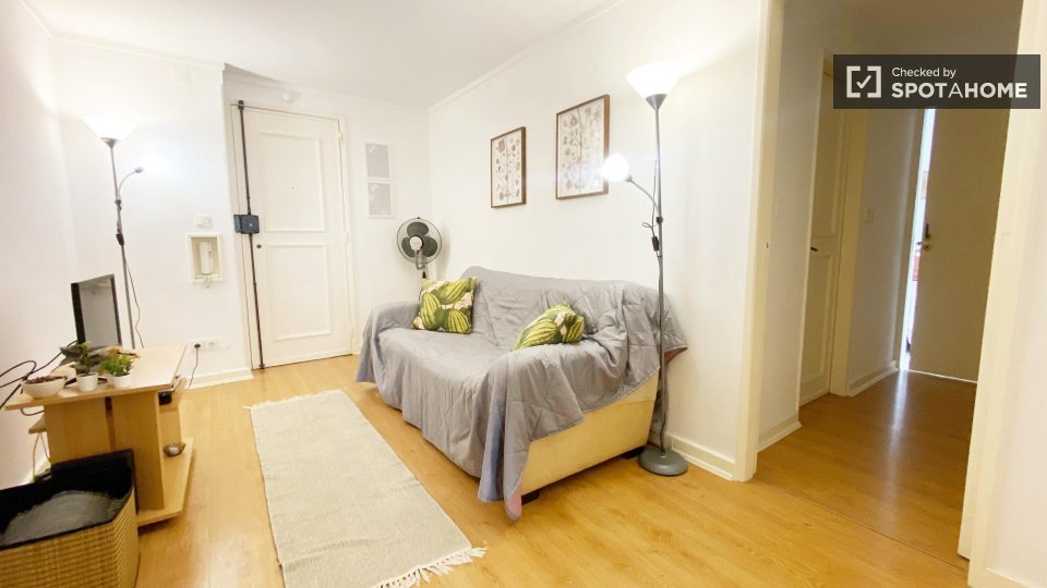 Apartment Lisbon, 2 beds — photo 27