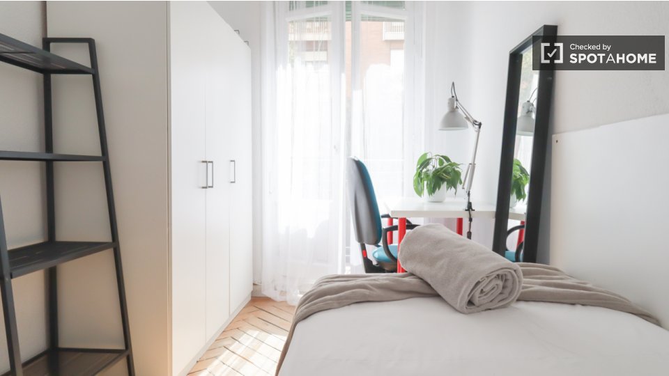 Double room Madrid, 10 beds — photo 7