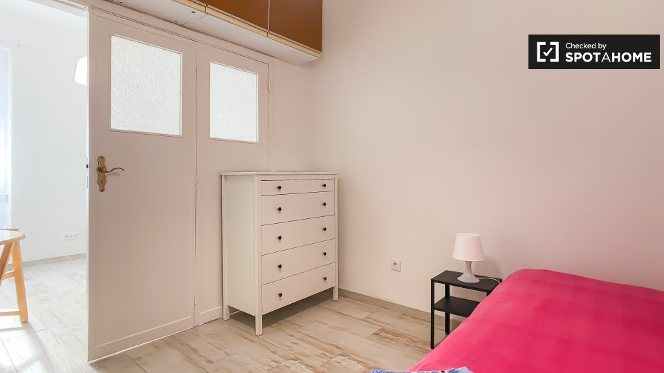 Apartment mono Lisbon — photo 1
