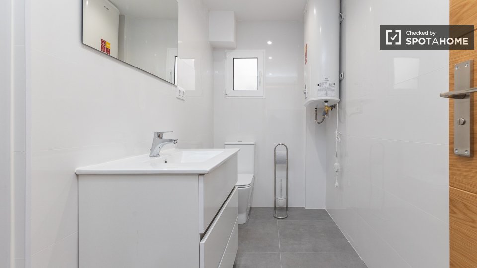 Double room Valencia, 5 beds — photo 10