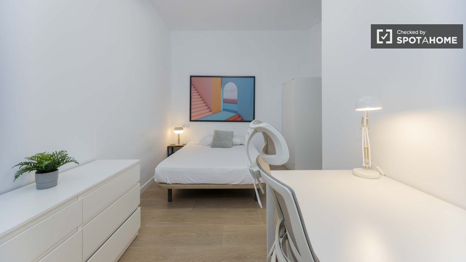 Double room Valencia, 5 beds — photo 4