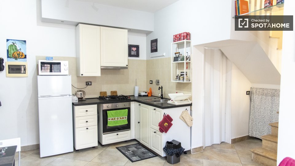Apartment Rome, 1 bed — photo 10