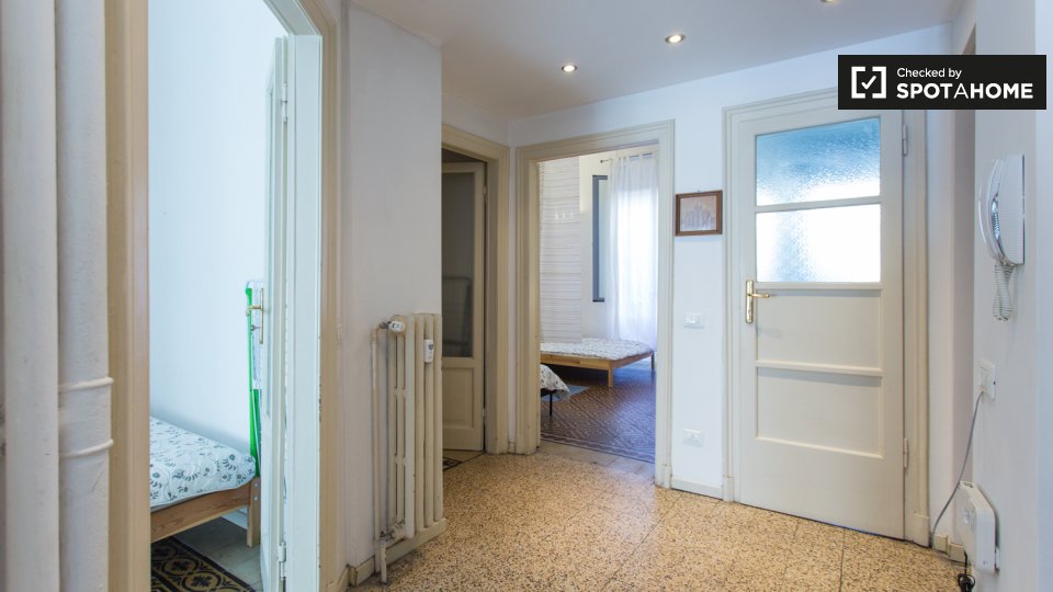 Double room Milan, 4 beds, 70m² — photo 2