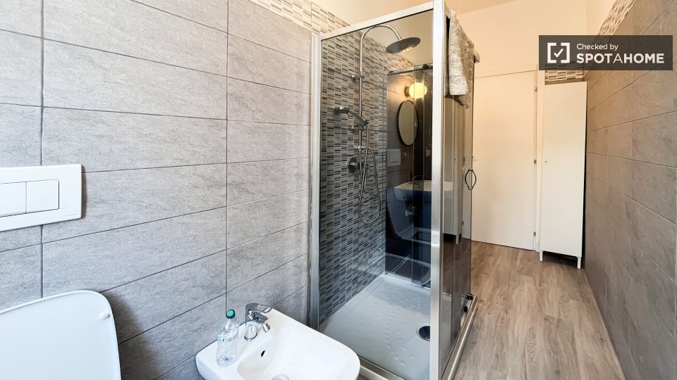 Double room Milan, 3 beds, 70m² — photo 56