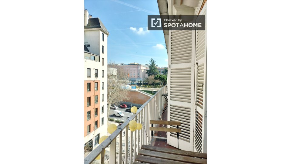 Double room Madrid, 6 beds, 200m² — photo 40