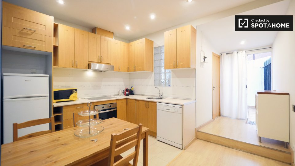 2-bedroom apartment for rent in Gràcia, Barcelona - a Barcellona