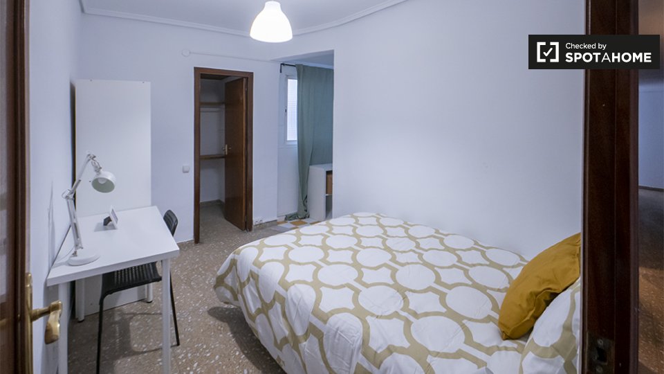 Double room Valencia, 6 beds — photo 1