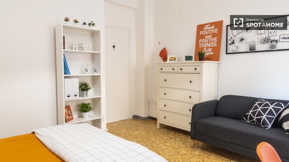 Double room Rome, 5 beds — photo 9