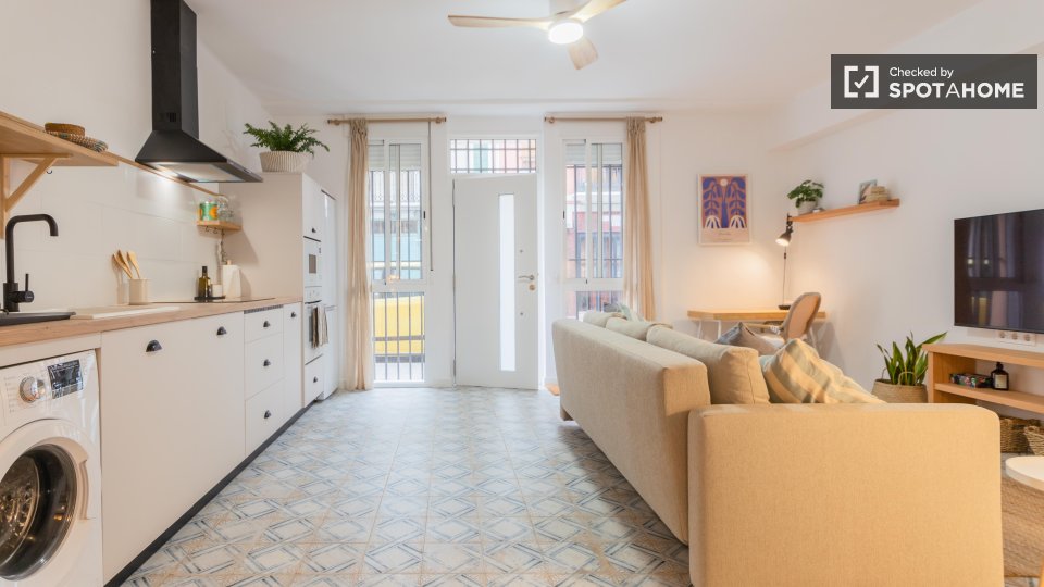 Apartment Valencia, 1 bed — photo 9