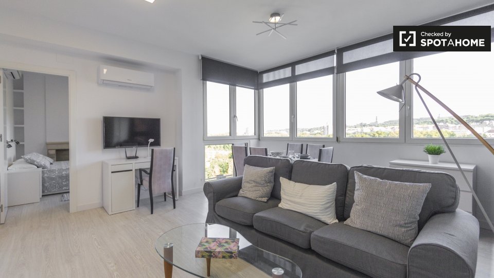 Apartment Madrid, 1 bed, 50m² — photo 1