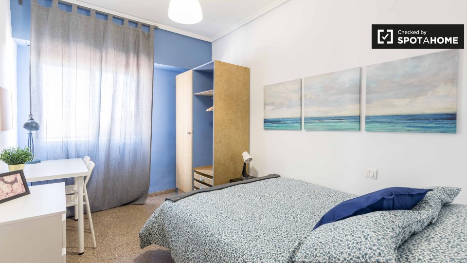 Double room Valencia, 5 beds — photo 1
