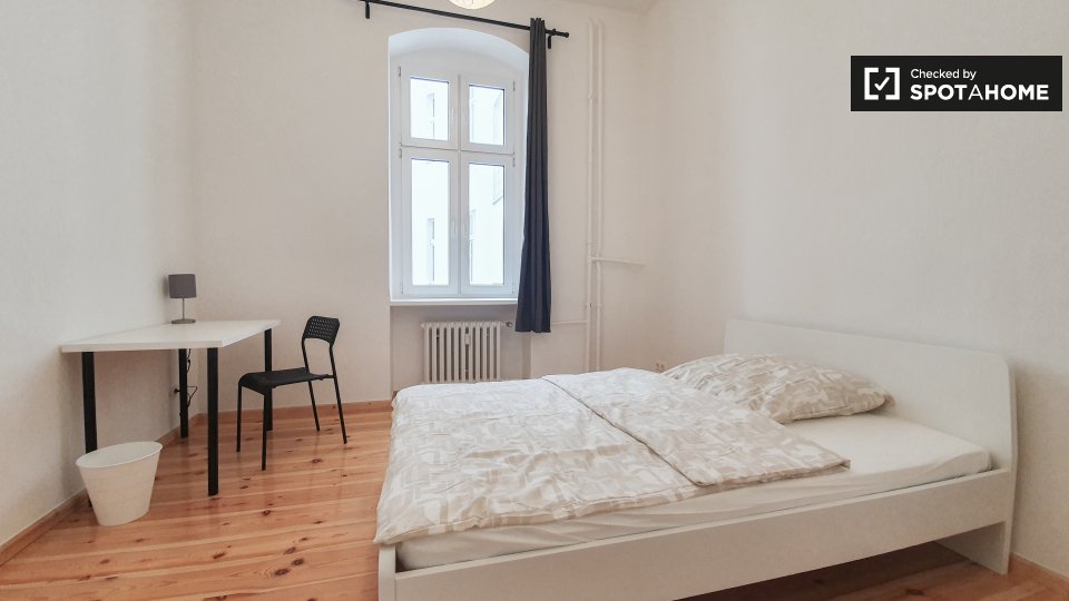 Double room Berlin, 4 beds, 92m² — photo 8
