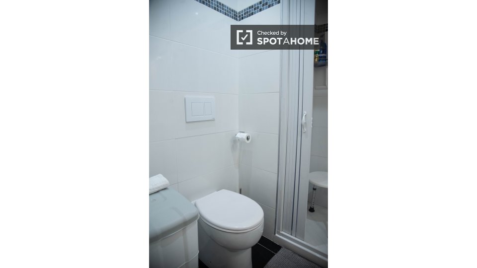 Double room Rome, 3 beds — photo 6